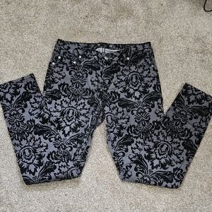Tru Luxe Jeans Black and Gray Floral Straight Leg